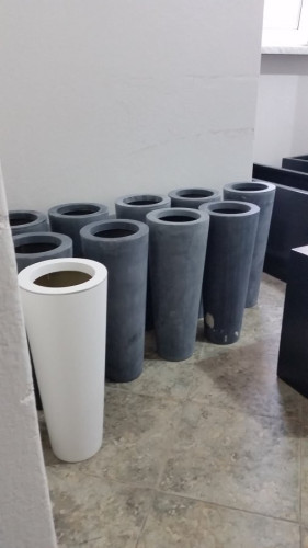 Sada kónických designových květináčů