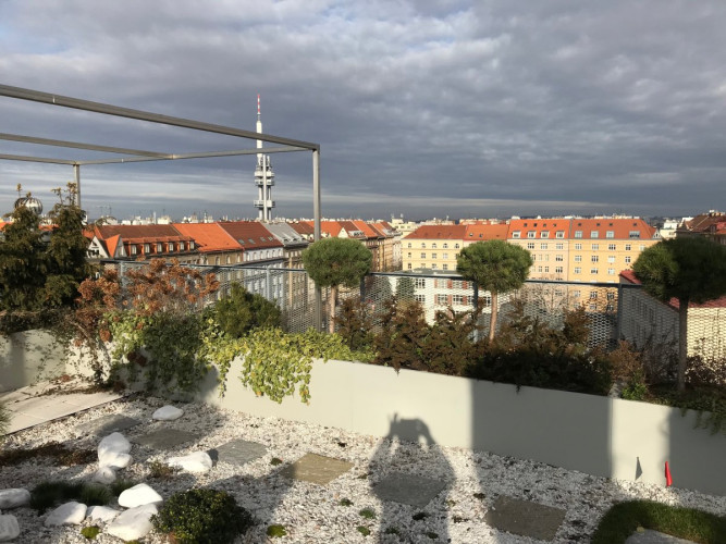 Květináče na luxusní terase