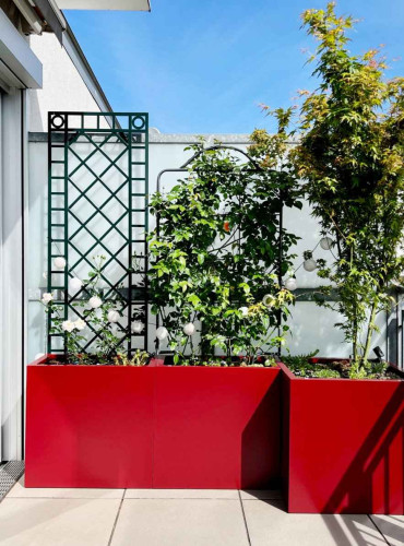 Venkovní truhlíky pro moderní terasu